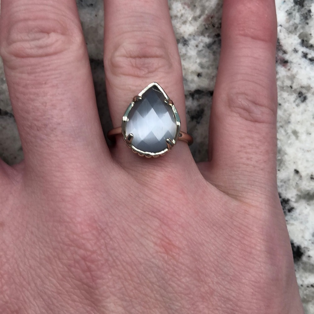 Kendra Scott teardrop Ring